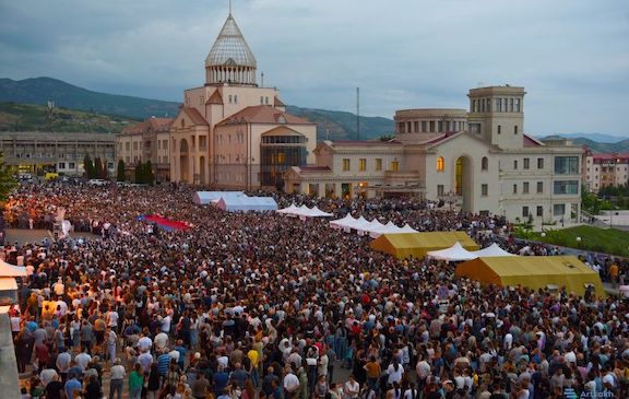 Nationwide Rallies in Stepanakert and Yerevan Demand an End to Artsakh Blockade