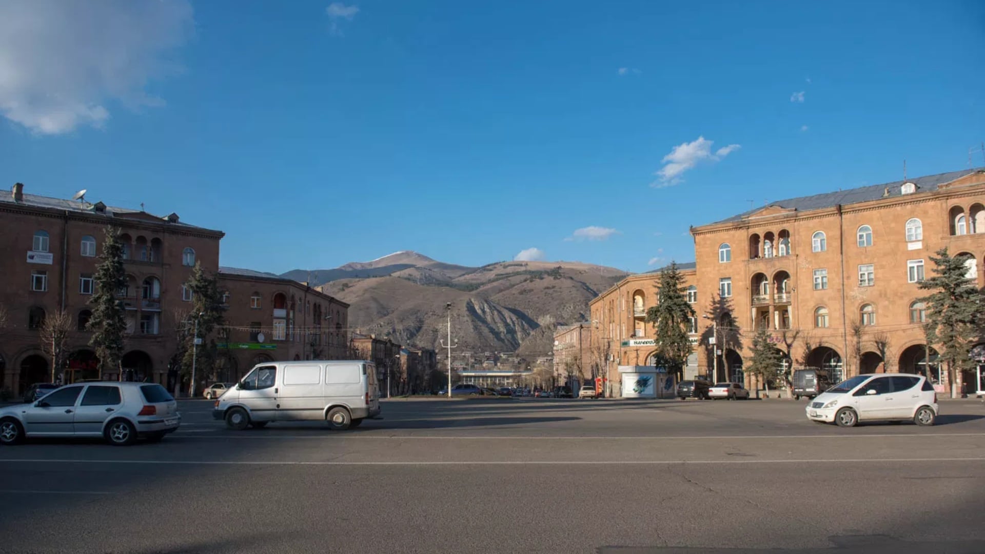 Վանաձորում, Հրազդանում, Արարատում,Գյումրիում փոշու պարունակությունը գերազանցել է թույլատրելի սահմանը