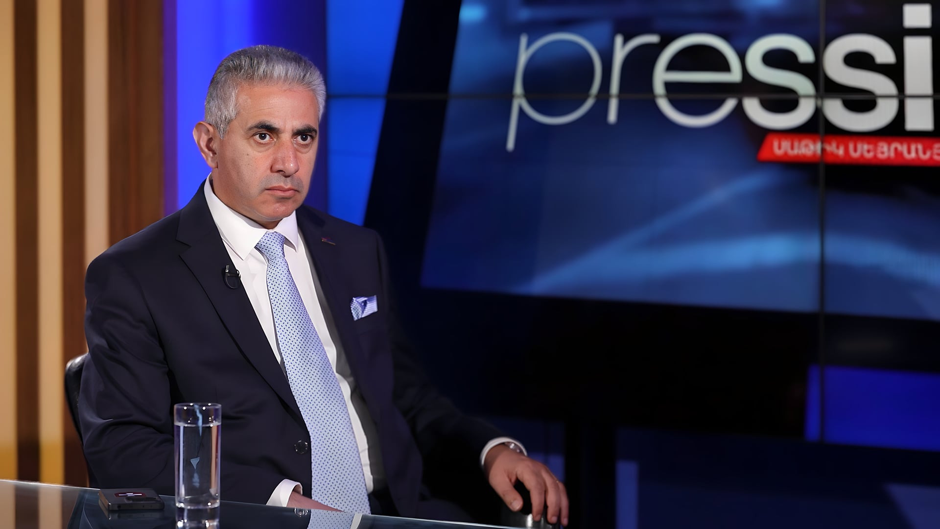 My bank accounts have been frozen because of a poor, weakling. Edgar Ghazaryan