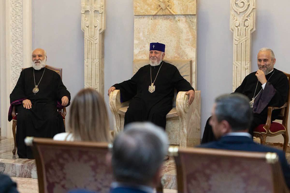 Իշխանությունը ունի կարծես թե հետագա «ճանապարհային քարտեզի» բարդություն, եւ քննիչ հանձնաժողովով փորձում է առնվազն շահել մի քանի ամիս ժամանակ, իր հետագա քայլերը հասկանալու համար. Հակոբ Բադալյան