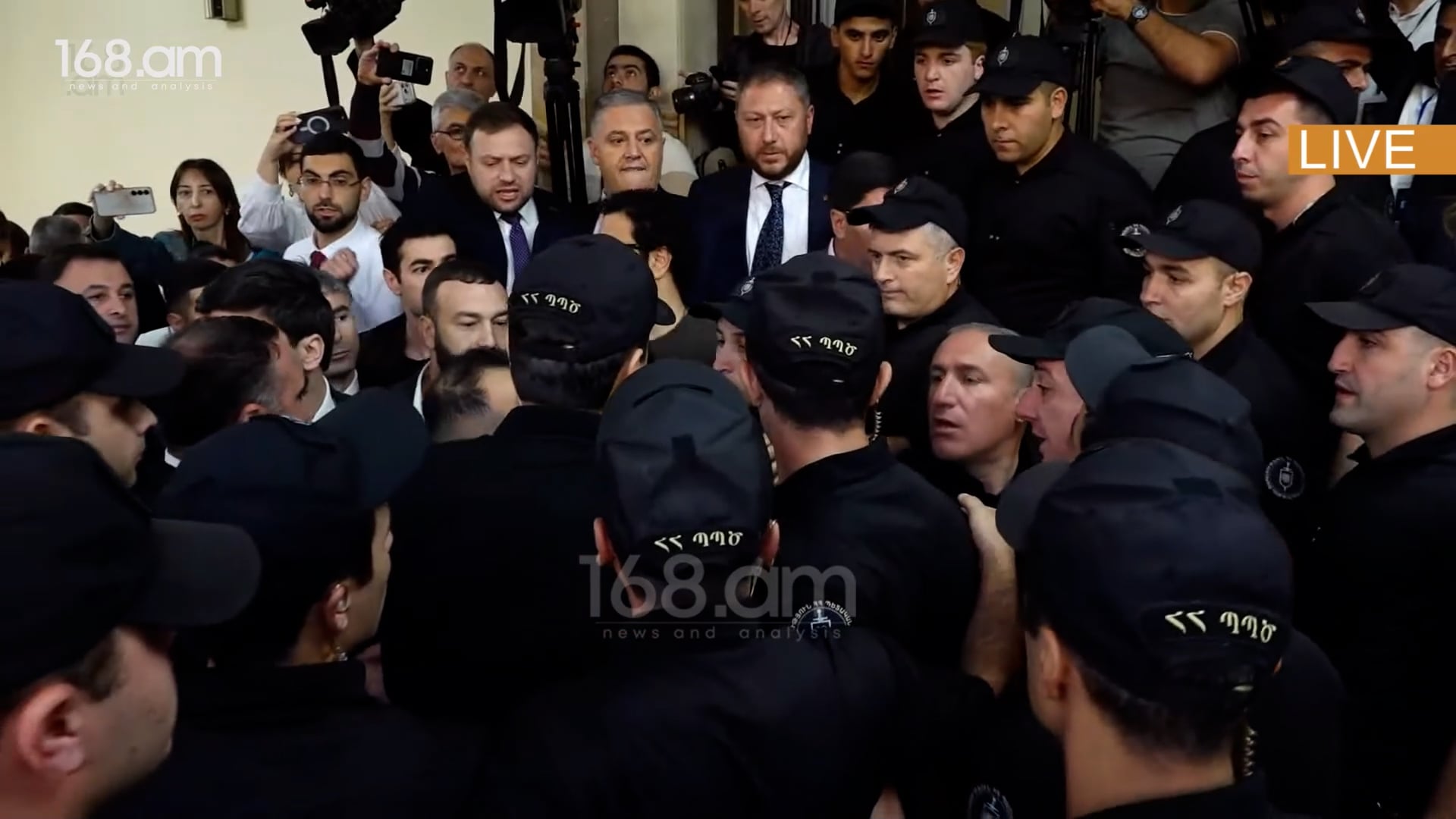 Passions in the NA corridor do not calm down, security has formed a wall