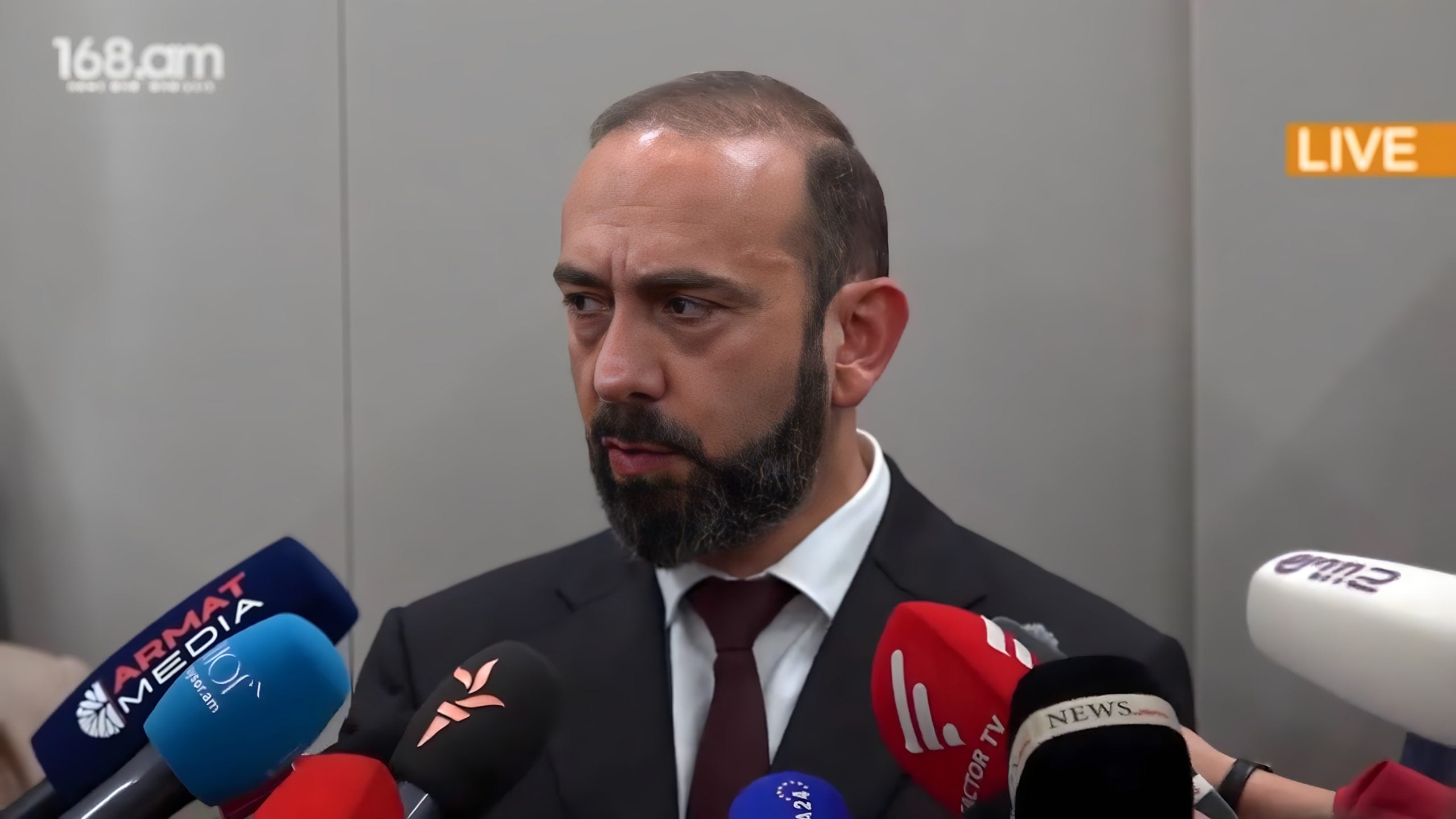 Հիրավի խառը աշխարհում ենք ապրում՝ ԵԱՏՄ-ից մեզ հանում են, ՀԱՊԿ-ից հետ են կաչում, մի հատ կողմնորոշվենք. Արարատ Միրզոյան