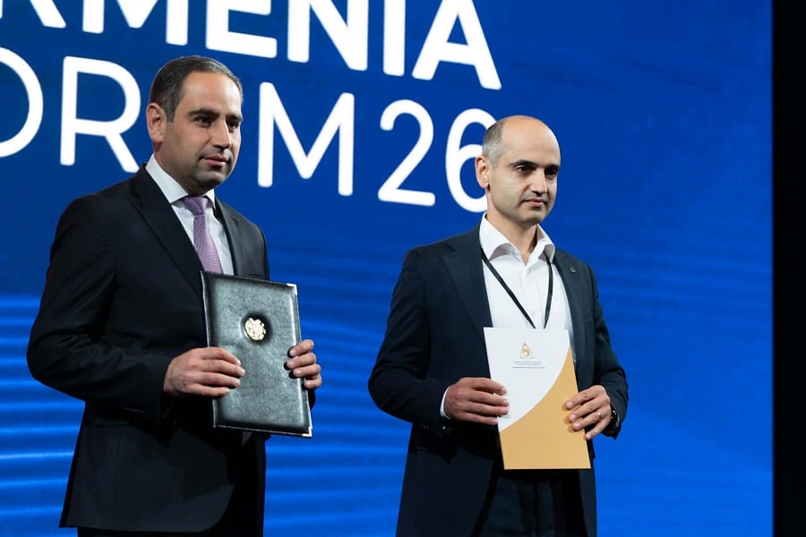 Խուդաթյանն ու Ջհանյանը լեռնամետալուրգիայի ոլորտում հուշագիր ստորագրեցին