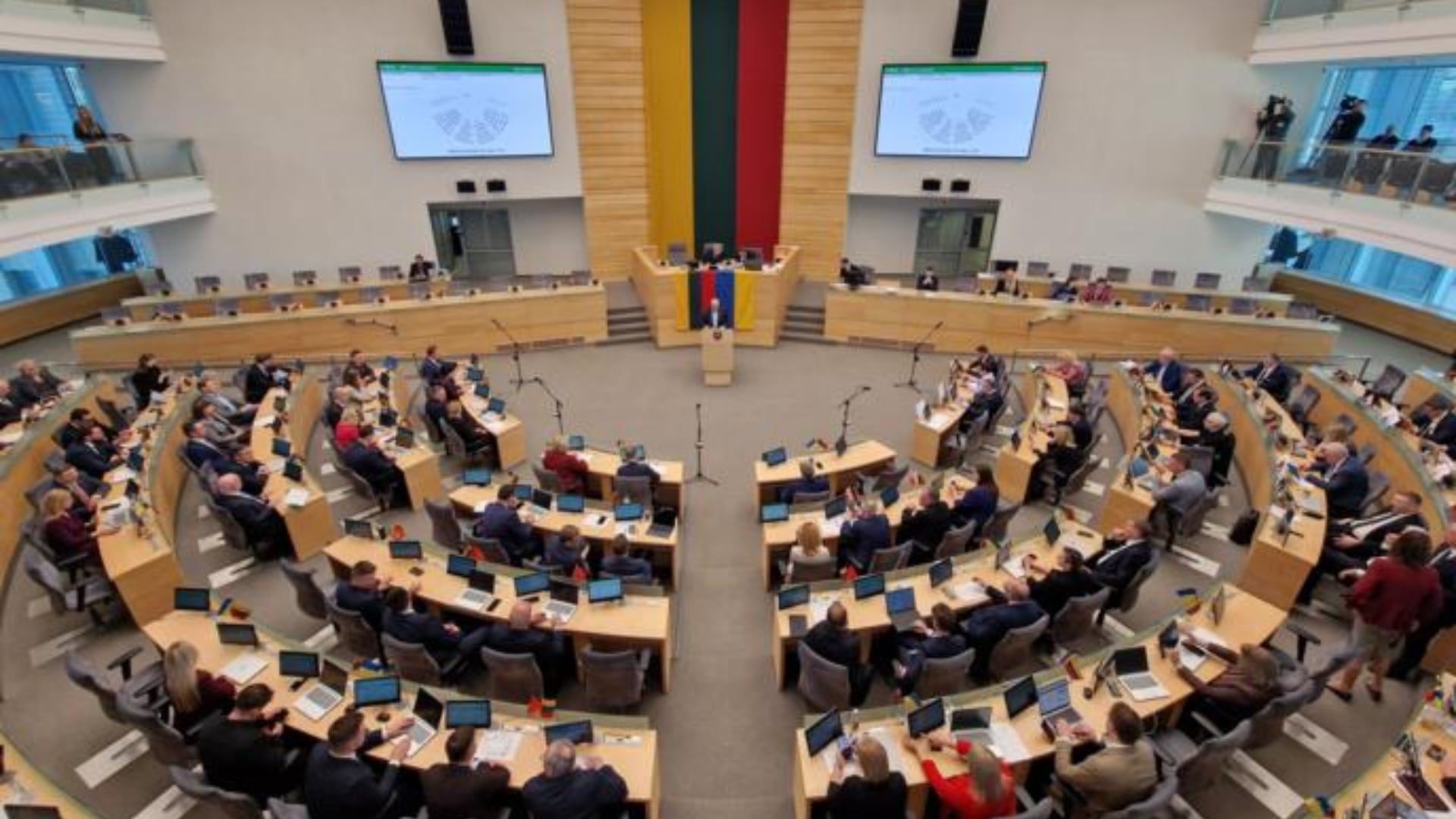Lithuanian parliament votes to lift ban on nuclear weapons deployment