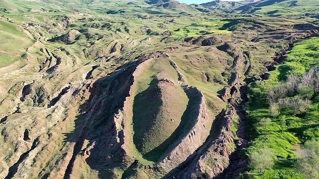 Underground corridors discovered under Mount Ararat: scientists search for Noah's Ark