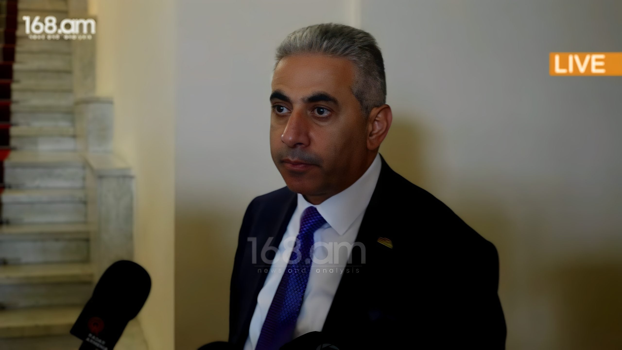 Նախապես եմ Ռուբինյանին գրել՝ ինձ պարգևավճար չտաք, մեկ էլ տեսնում եմ՝ հաշվիս փող է նստել. պետական փողն ինչի՞ եք վատնում, բա թալանը ո՞նց է լինում. Էդգար Ղազարյան