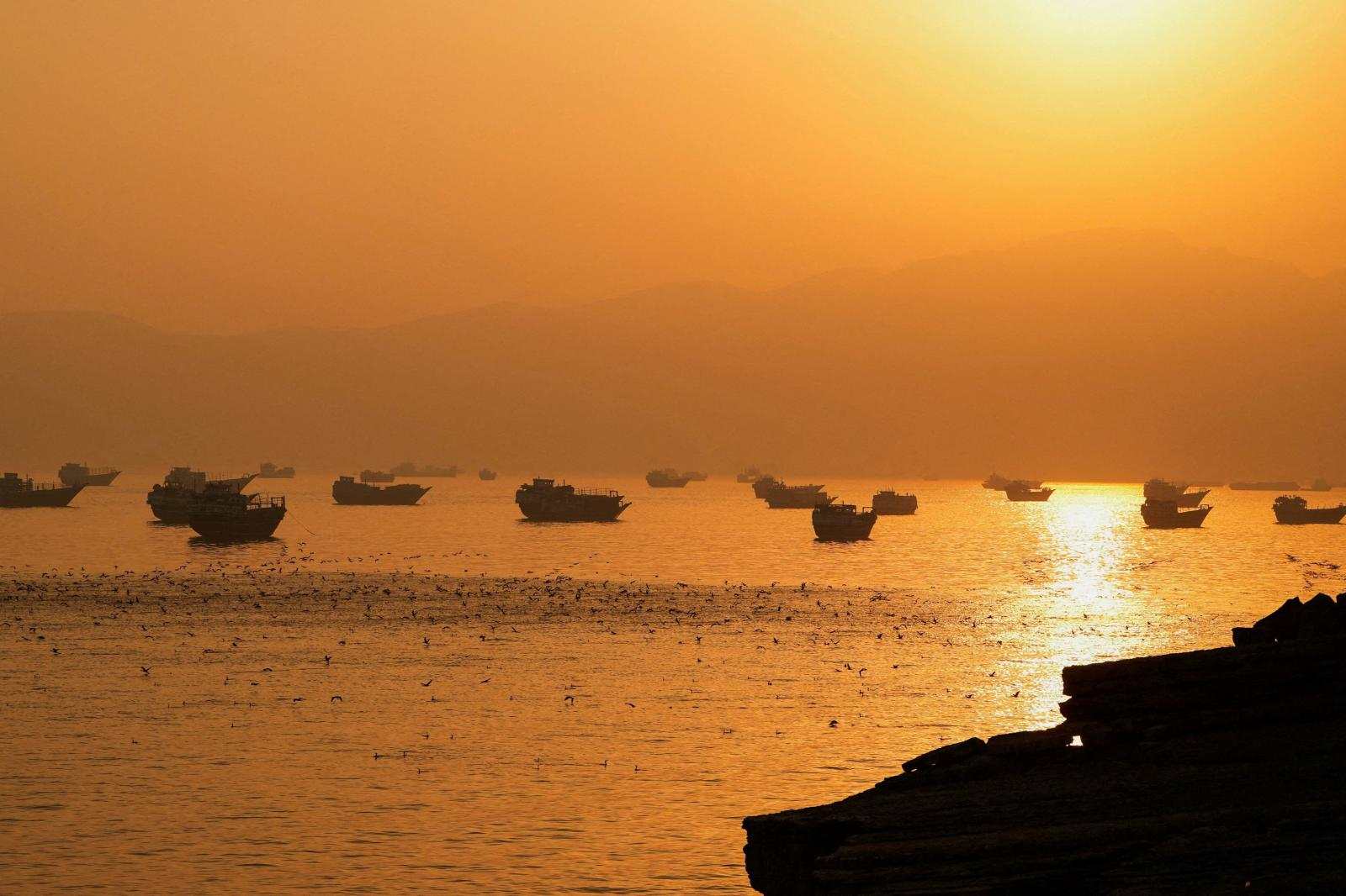 There are no US ships in the Persian Gulf or Strait of Hormuz: IRGC advisor