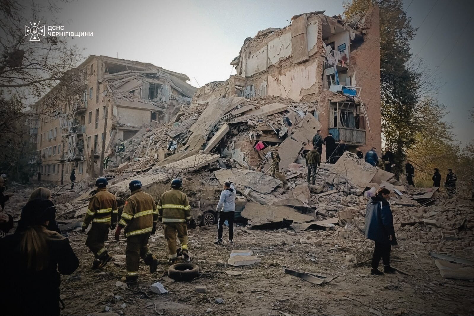 Russia and Ukraine report casualties and injuries from new strikes
