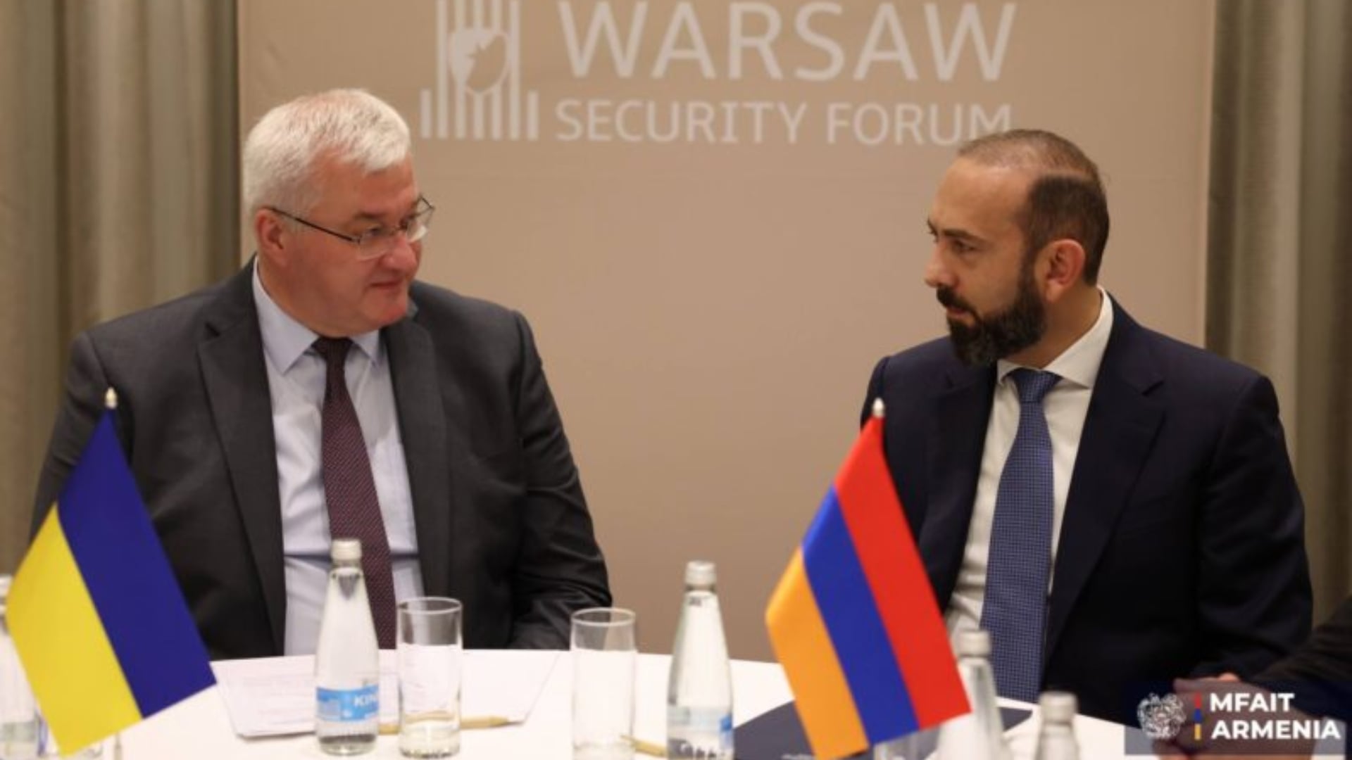 Միրզոյանն ու Սիբիհան քննարկել են Հայաստան–Ուկրաինա հարաբերությունների զարգացման հնարավորությունները