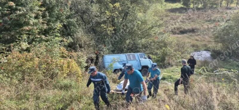 UAZ falls into a ravine on the Stepanavan-Pushkino road: 1 dead, 3 injured