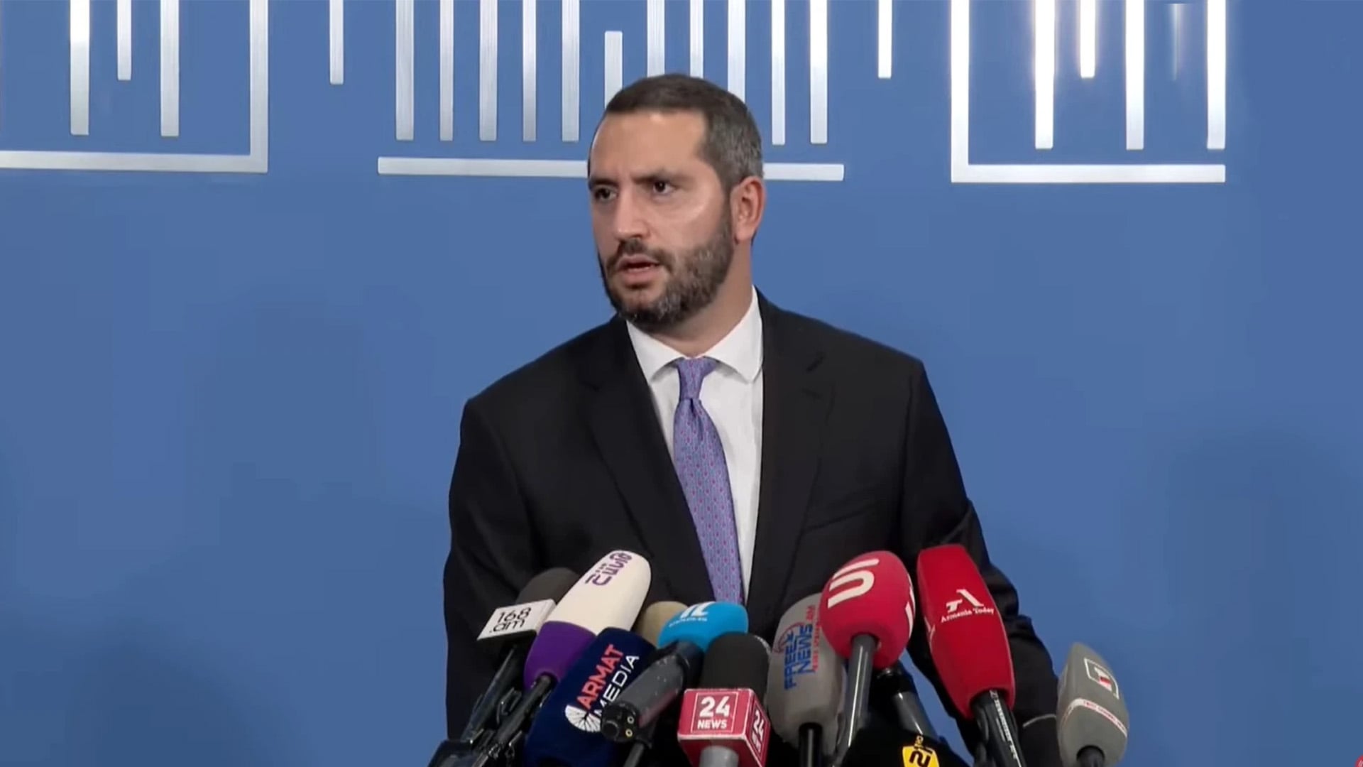 #ՀԻՄԱ. ԱԺ-ՈՒՄ ԾԵԾԿՌՏՈՒՔԻՑ ՀԵՏՈ ՌՈՒԲԵՆ ՌՈՒԲԻՆՅԱՆԸ ՃԵՊԱԶՐՈՒՅՑ Է ՏԱԼԻՍ. #ՈՒՂԻՂ