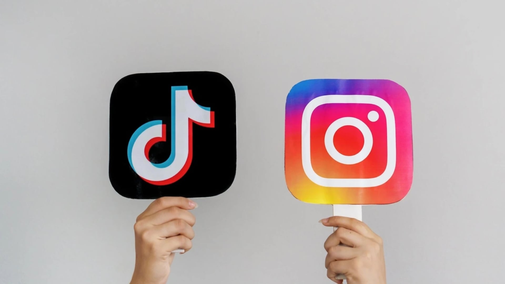 Ադրբեջանում դադարել են աշխատել Instagram-ն ու TikTok-ը՝ հիջաբների արգելքի դեմ բողոքների ֆոնին