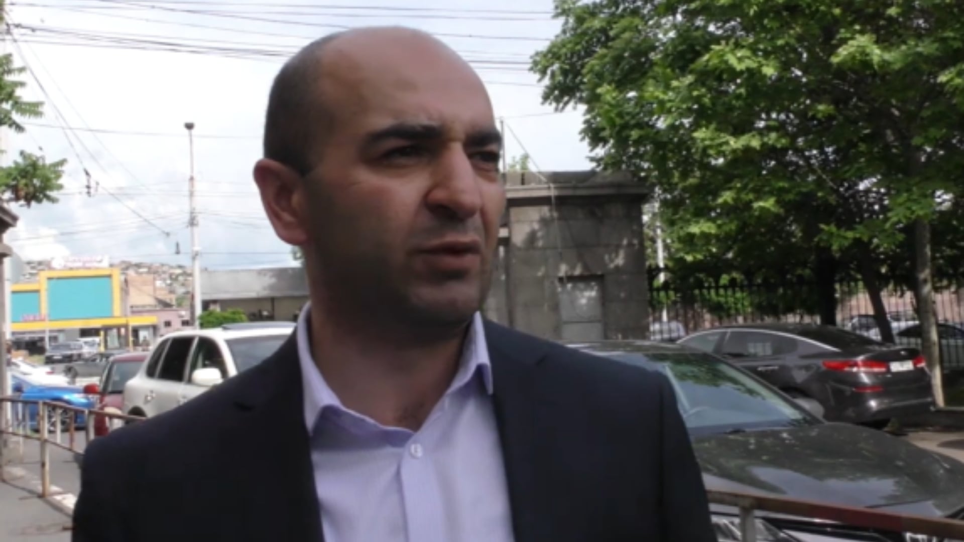 Մարտունիում ընտրություններին մասնակցող «Մեր համայնքը» դաշինքի ցուցակը գլխավորող Արամ Կարապետյանը որպես վկա հարցաքննվելուց հետո դուրս է եկել ՀԿԿ-ից