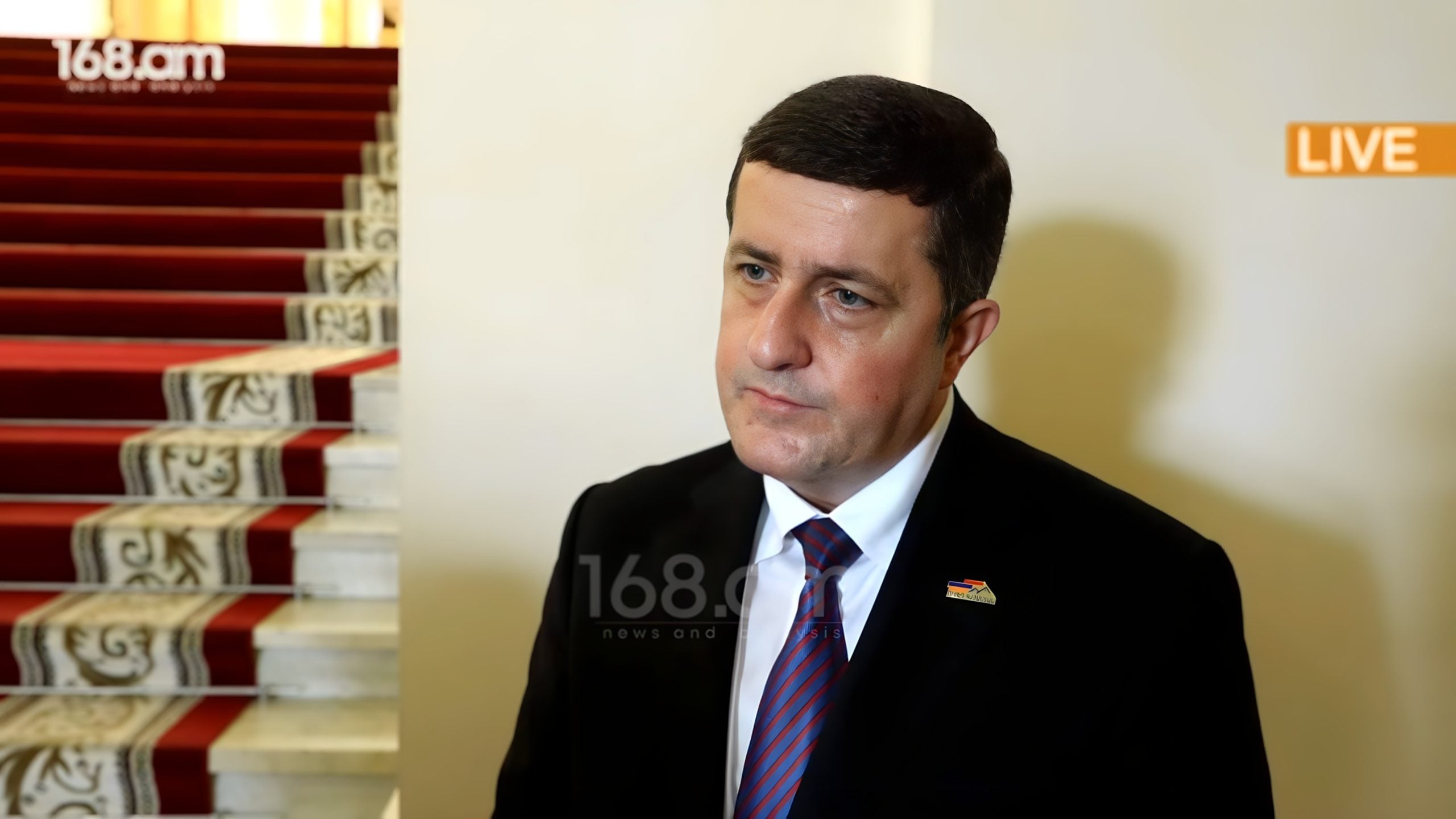 Բացառվում է՝ մեզ հետ էդ լեզվով խոսեն, շատ շարունակեն, կստանան անհամարժեք պատասխան. Դավիթ Ղազինյան