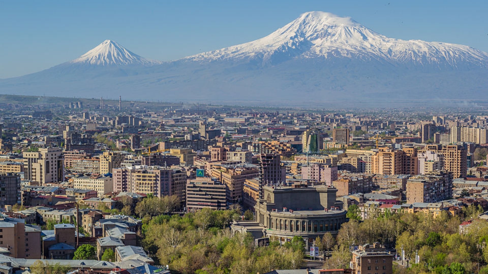 63 ուղղություն՝ առանց վիզայի․ որքանո՞վ է Հայաստանի անձնագիրը զիջում հարևաններին
