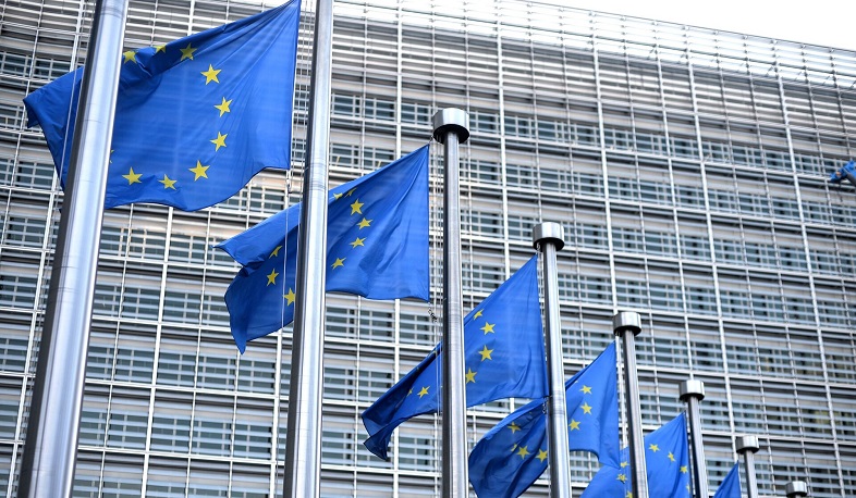 Germany issues EU budget ultimatum, FT