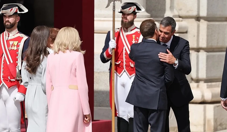 Spanish Senate voted against friendship with France against backdrop of Macron’s visit