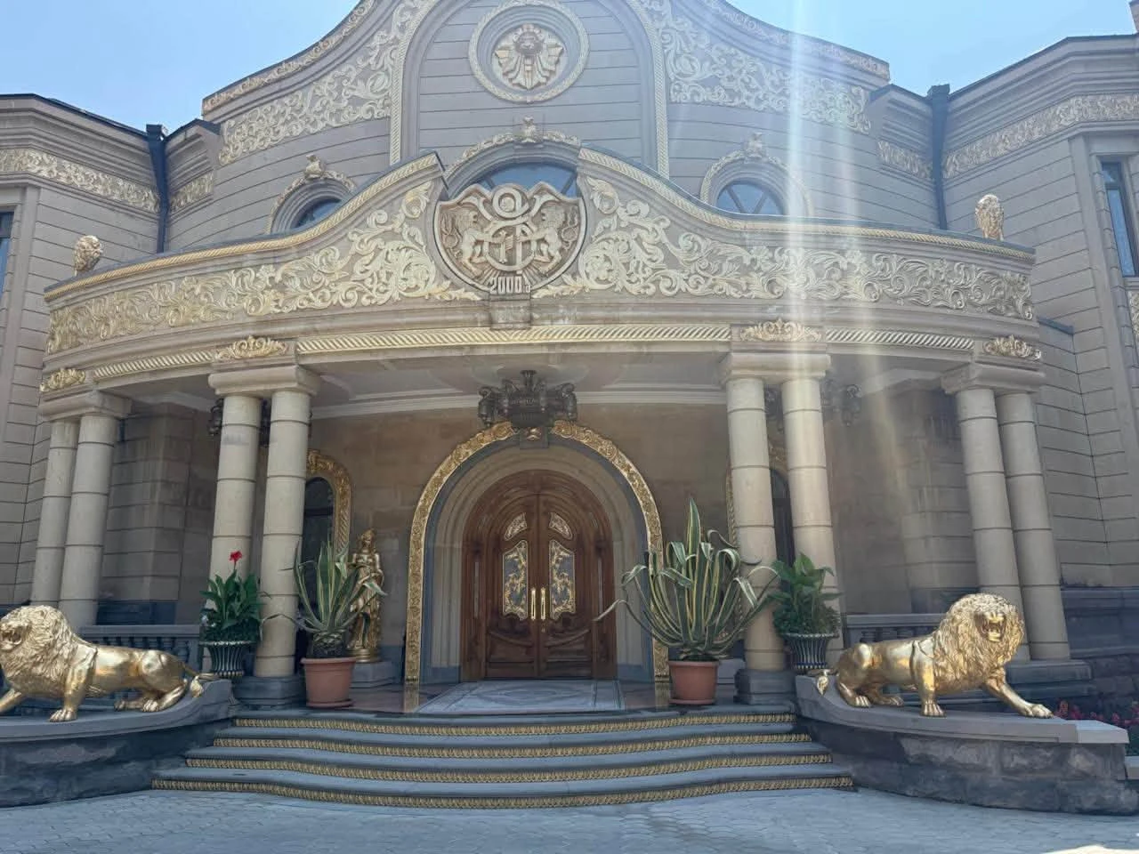 About 29 immovable properties, 488 movable properties, and 33 vehicles of Gagik Tsarukyan have been seized.