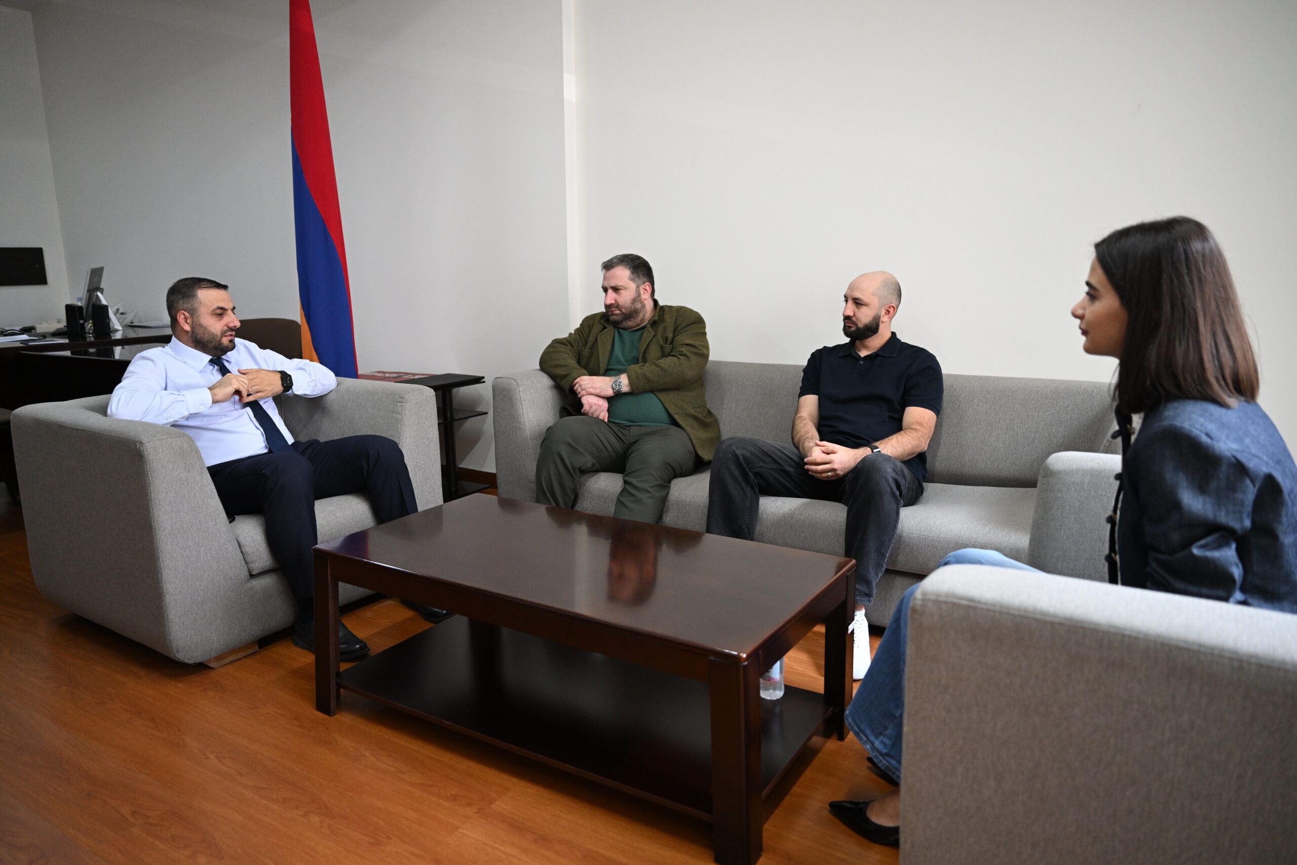 ԿԳՄՍ փոխնախարարը «Կինոդարան» հարթակի թիմի հետ քննարկել է համագործակցության հնարավորությունները