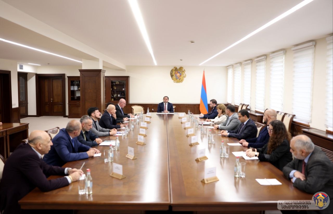 Սուրեն Պապիկյանի գլխավորությամբ քննարկվել են ՊՆ-ին կից հասարակական խորհրդի գործունեության հարցերը
