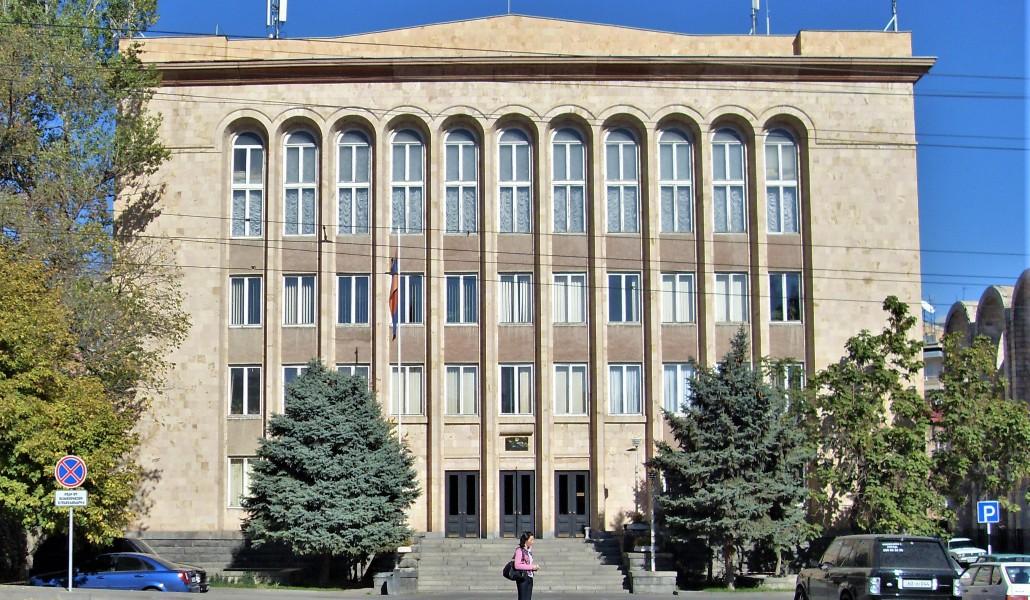Ֆրանսիական համալսարանի հարցով կդիմեն ՍԴ