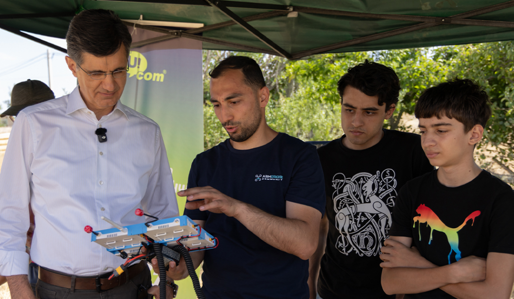Ucom Supports the Second Phase of ArmDrone’s FPV Drone Educational Program
