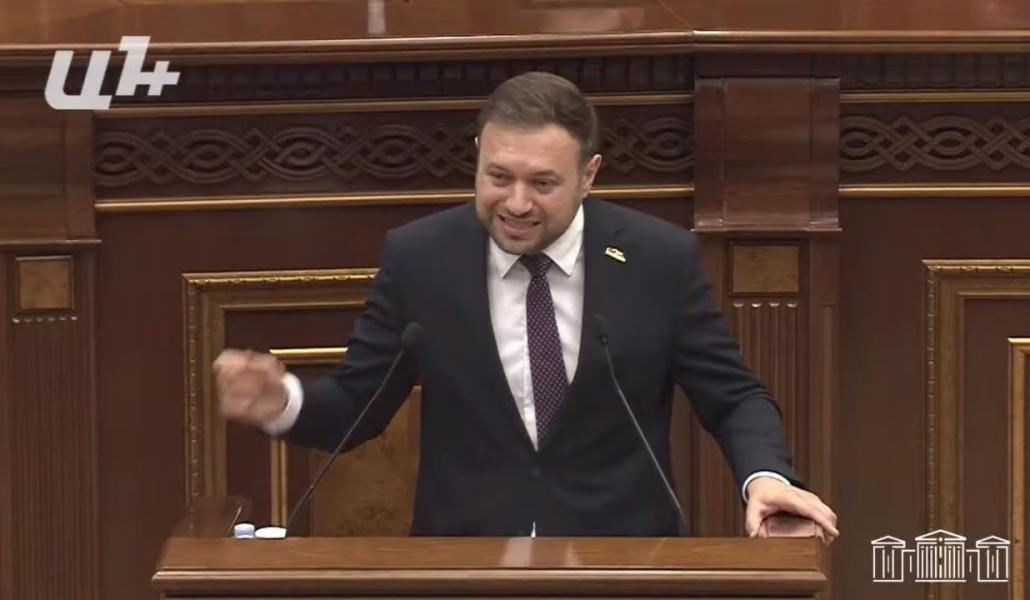 Դա ոչ միայն ՊՆ բացթողումն է, այլև ԱԱԾ-ի․ Աբրահամյանը՝ ադրբեջանցի զինծառայողի մասին (տեսանյութ)