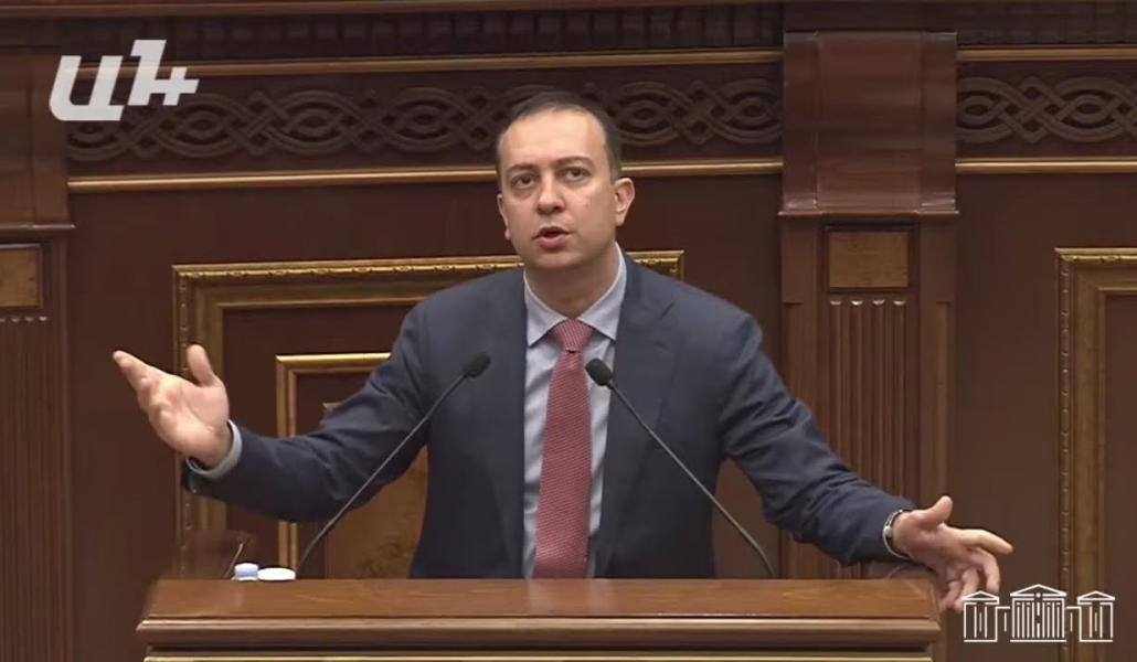 Սա կրկես չի, ԱԺ ա, կոնկրետ քայլեր ձեռնարկեք և լուծեք էս խնդիրը․ Աղաջանյան (տեսանյութ)