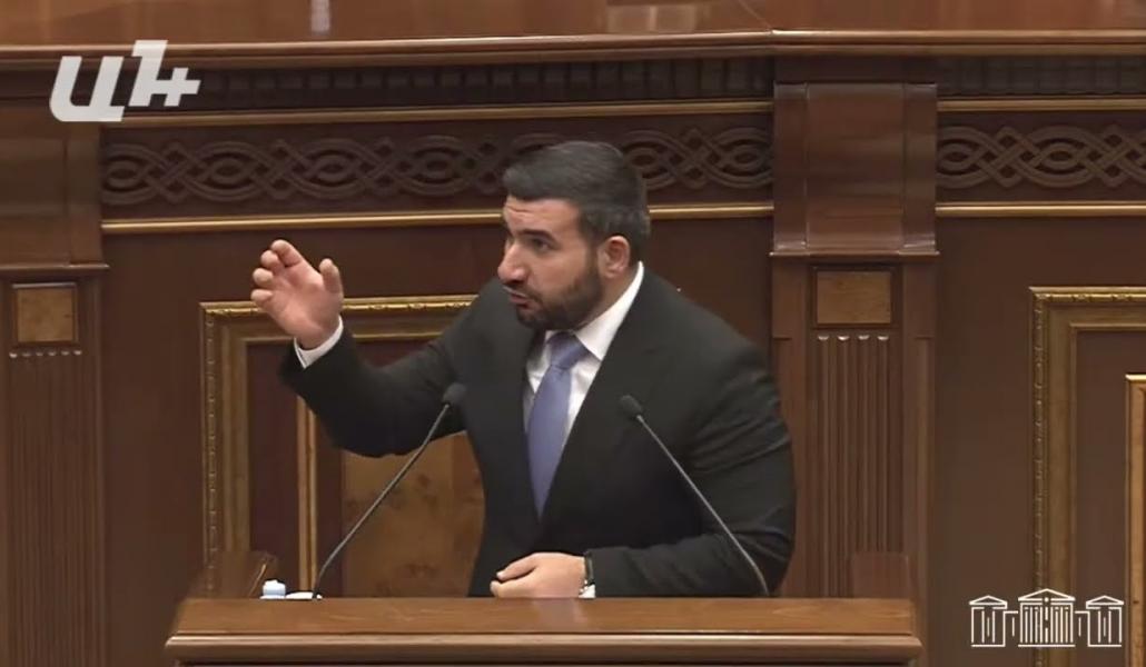 Ձեր կռիվը բեյջի թելի հետ չի, ձեր կռիվը թերմոսի հետ չի, ձեր կռիվը ՀՀ հետ ա․ Ալեքսանյան (տեսանյութ)