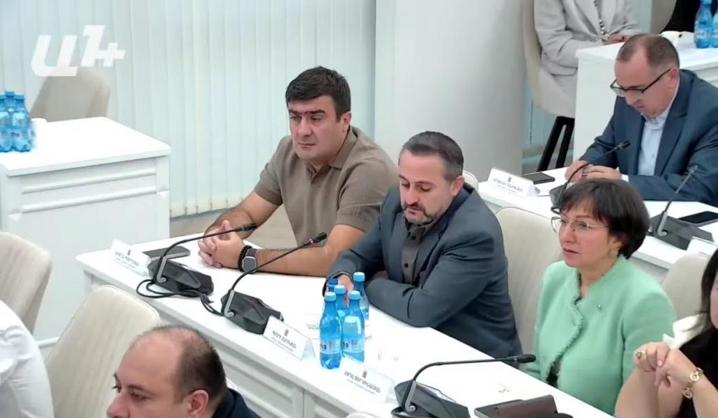 Կասկածելի կոռուպցիոն հարցեր են կատարվում էստեղ և մենք դրանք չենք կարողանում քննարկել․ Զարոկյան (տեսանյութ)