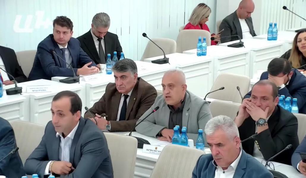 Ինքնակամ կամ ապօրինի շինությունը պետք չէր ողջունել ավագանու նիստի ժամանակ․ Երևանի փոխքաղաքապետ (տեսանյութ)