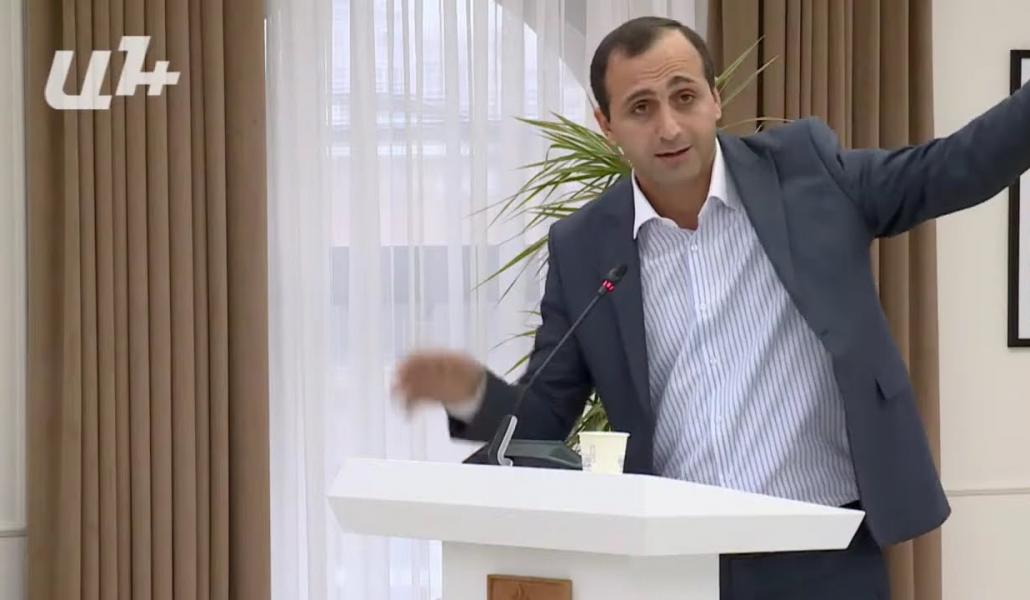 2․5 միլիարդով աշխատավարձն եք բարձրացնում, թոշակառուների տրանսպորտն անվճար դարձնել չե՞ք կարողանում (տեսանյութ)