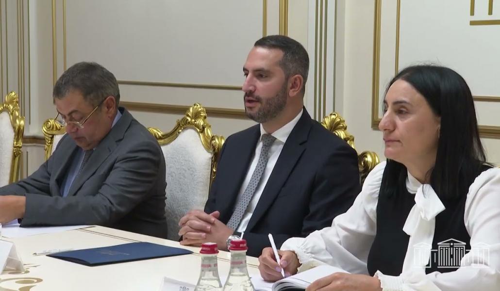 Ռուբեն Ռուբինյանն ընդունել է մեր երկրում Հնդկաստանի դեսպանին (տեսանյութ)