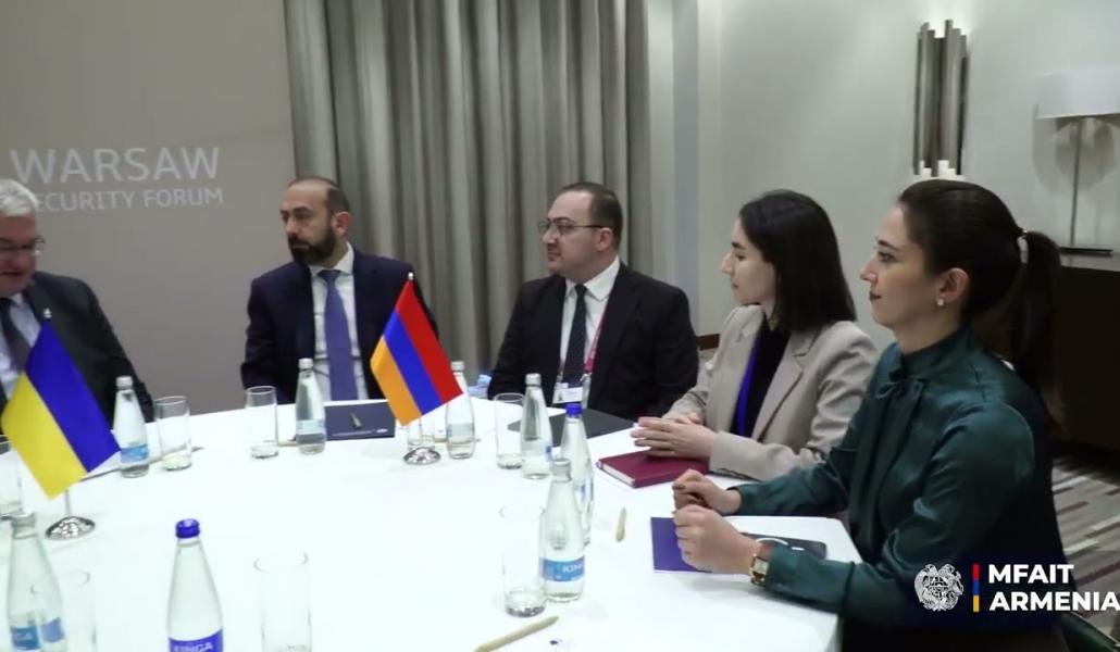 Արարատ Միրզոյանը հանդիպել է Ուկրաինայի ԱԳ նախարարի հետ (տեսանյութ)