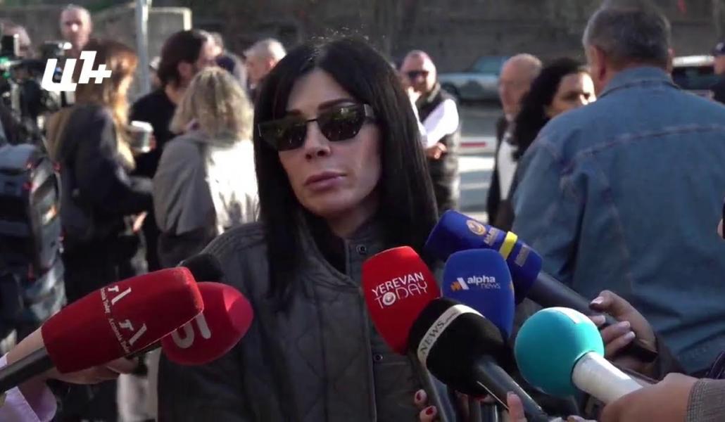 Քննվում է Ռոբերտ և Սեդրակ Քոչարյանների կալանքի երկարաձգման հարցը․ ՈՒՂԻՂ (տեսանյութ)