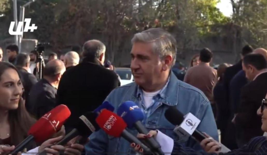 Դա ուղղակի անազնիվ ճնշում է Ռոբերտ Քոչարյանի նկատմամբ, որ նա գնա զիջումների․ Խաչատրյան (տեսանյութ)