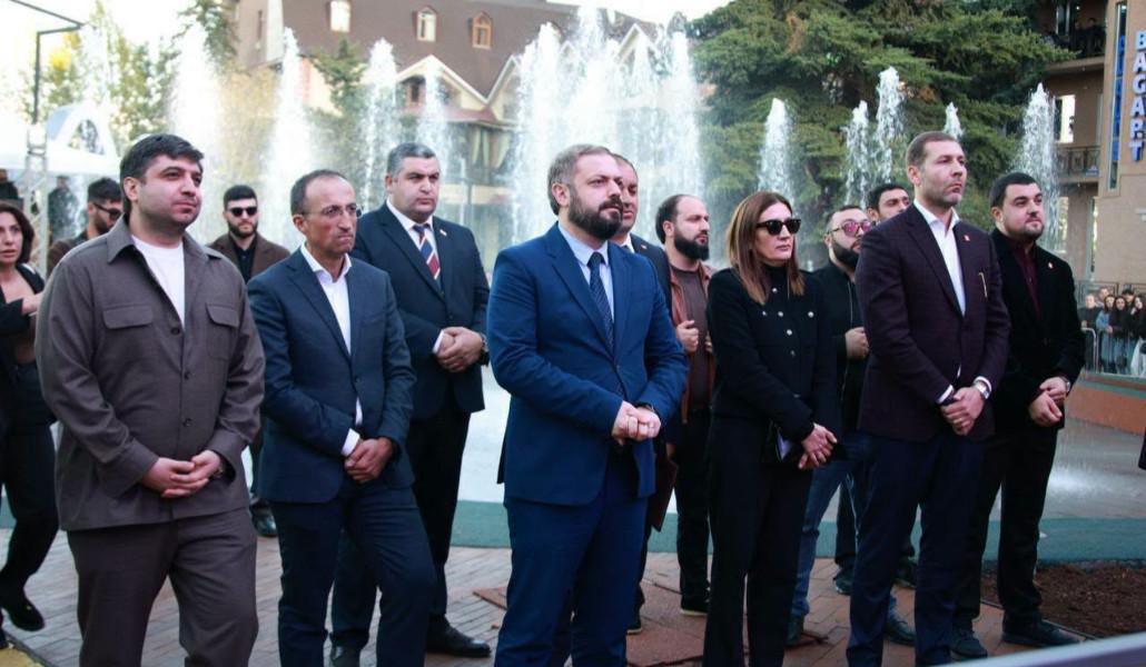 Պապոյանը մասնակցել է Ծաղկունյաց հրապարակի բացմանը