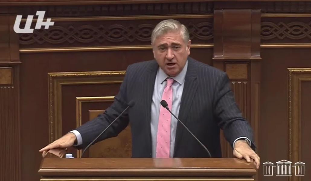 Սաղ միացրեք, դրեք քպական «ջամահիրիա», դրեք վարչապետի անմիջական կառավարության տակ․ Խաչատրյան (տեսանյութ)