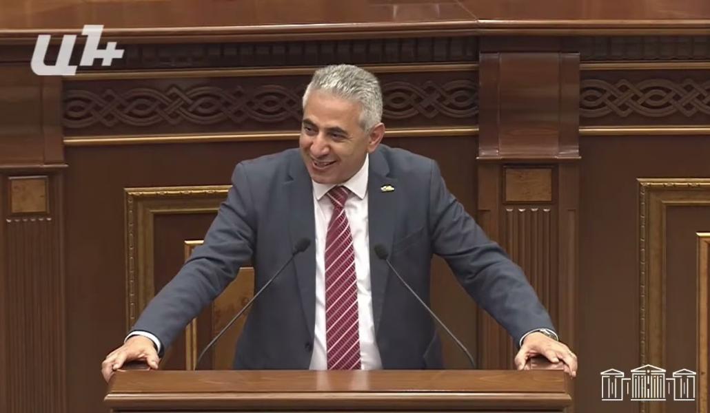 Արգիշտի Քյարամյանը ի՞նչ էր անում Շուշիում ռազմական դրության ժամանակ. Ղազարյան (տեսանյութ)
