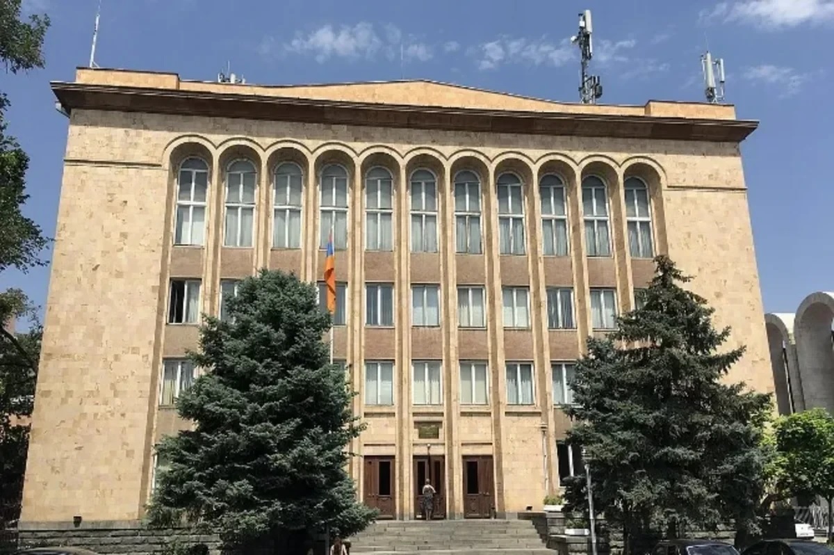 Սահմանադրական դատարանի դատաւորներու աշխատավարձերու յաւելավճարներուն համար յատկացուած է 107 հազար տոլար