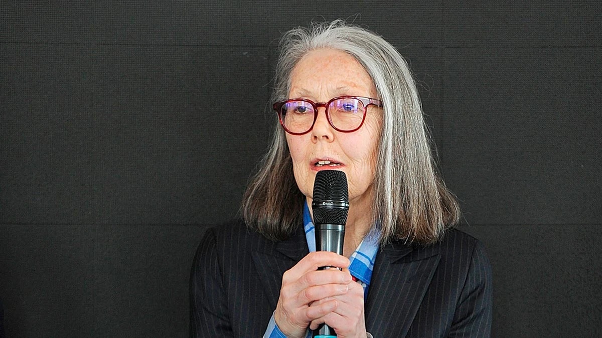 NOPEL PRIZE FOR LITERATURE AWARDED TO CANADIAN WRITER AND POET HEN CARSON