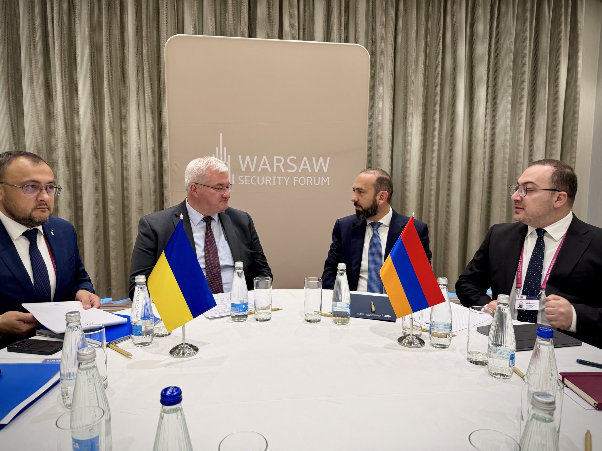 Sybiha tells about meeting with Mirzoyan, Ukraine FM invites Armenia counterpart to his country