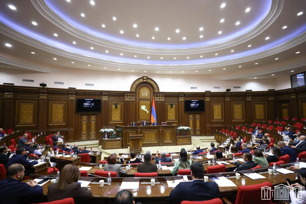 The composition of the NA committee on the "Church Crisis" is known