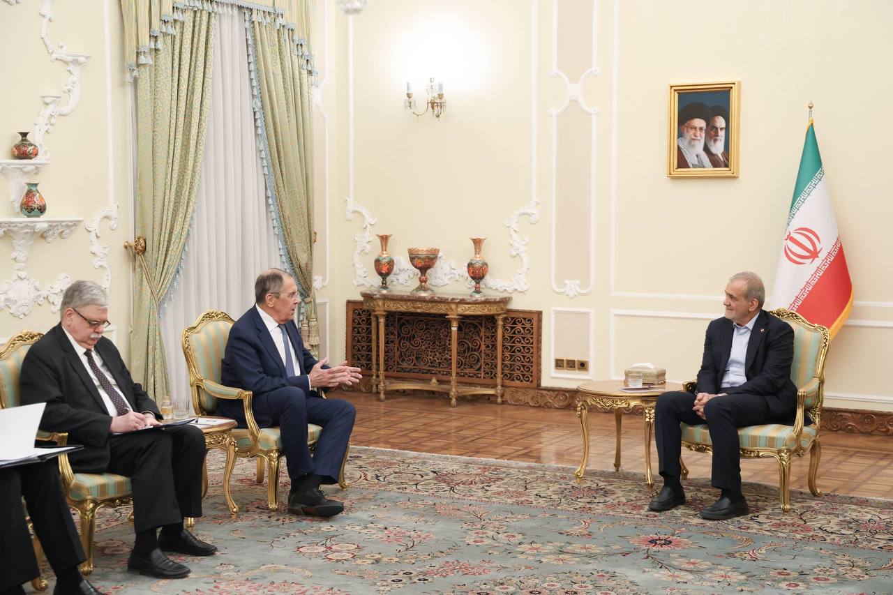 Հանդիպել են Լավրովն ու Փեզեշքիանը․ ի՞նչ են քննարկել