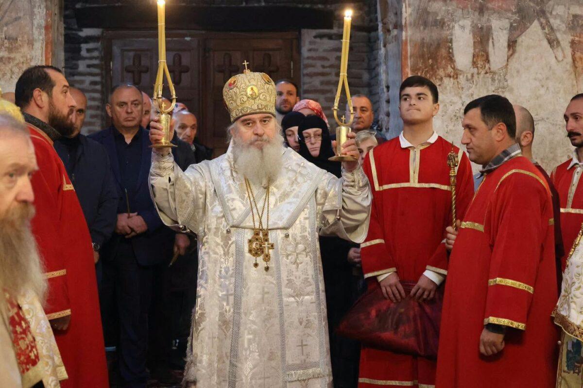 Բորժոմիի մունիցիպալիտետի Տիմոթեսուբանի գյուղի Աստվածածին եկեղեցում մատուցվել է Վրաստանում քրիստոնեությունը պետական կրոն հռչակելու 1700-ամյակին նվիրված պատարագ