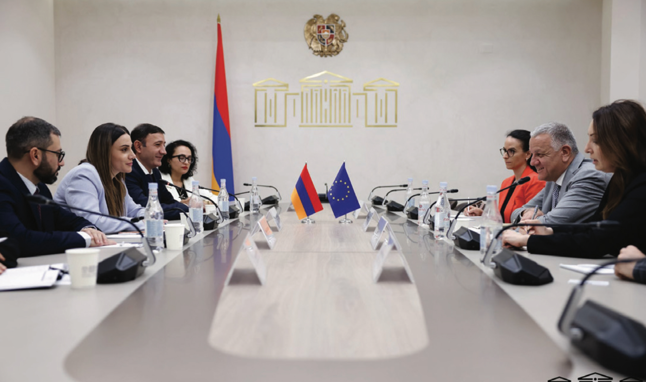 Head of EU Delegation briefs Armenian MPs on visa liberalization process