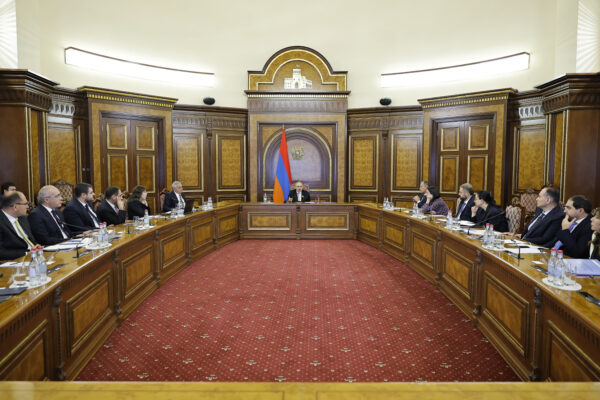 ՖՈՏՈ․ Ինչպես են տնօրինվելու բռնագանձված ակտիվները․ Փաշինյանի գլխավորությամբ խորհրդակցության է տեղի ունեցել