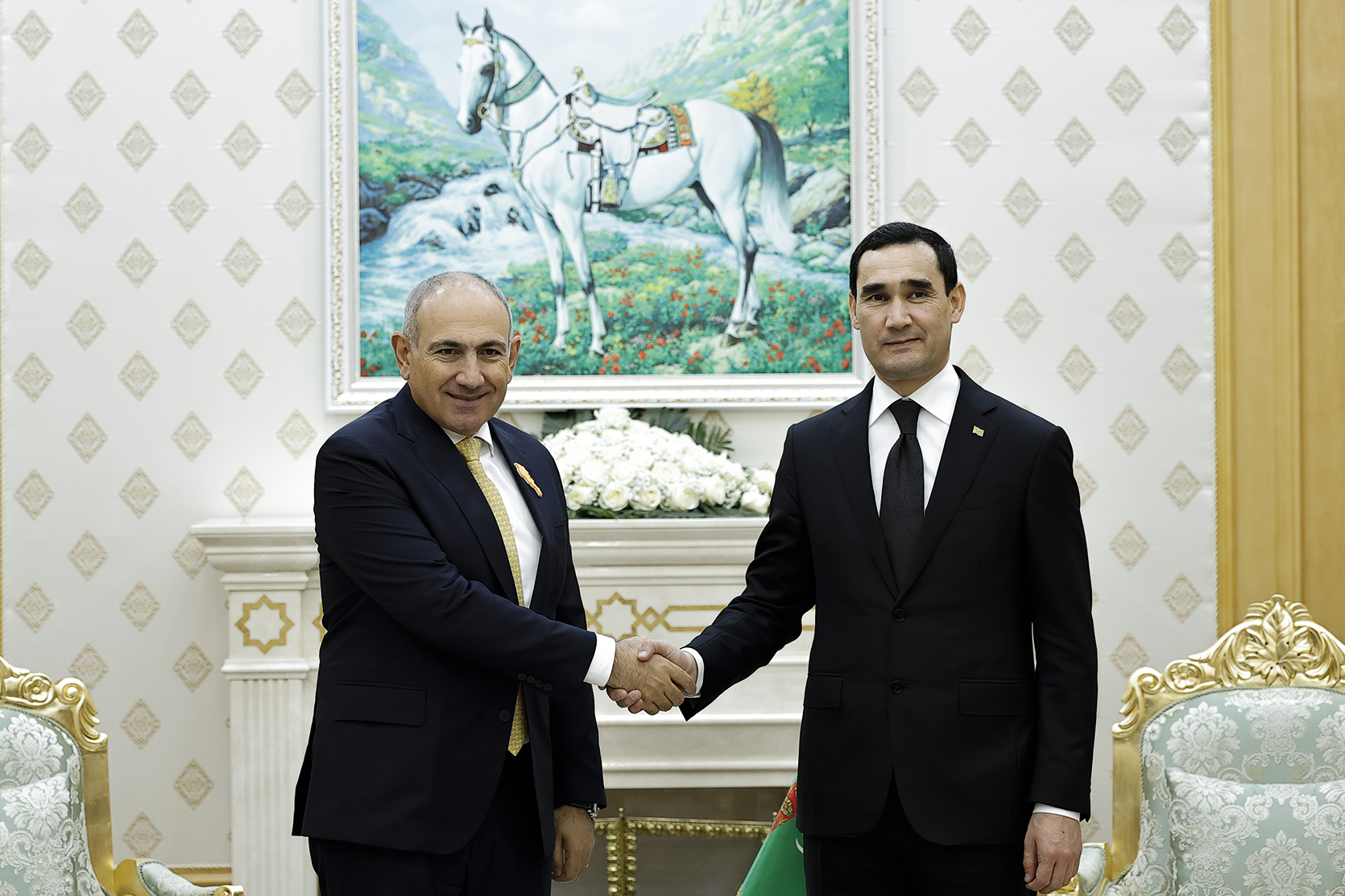 Nikol Pashinyan met with the President of Turkmenistan