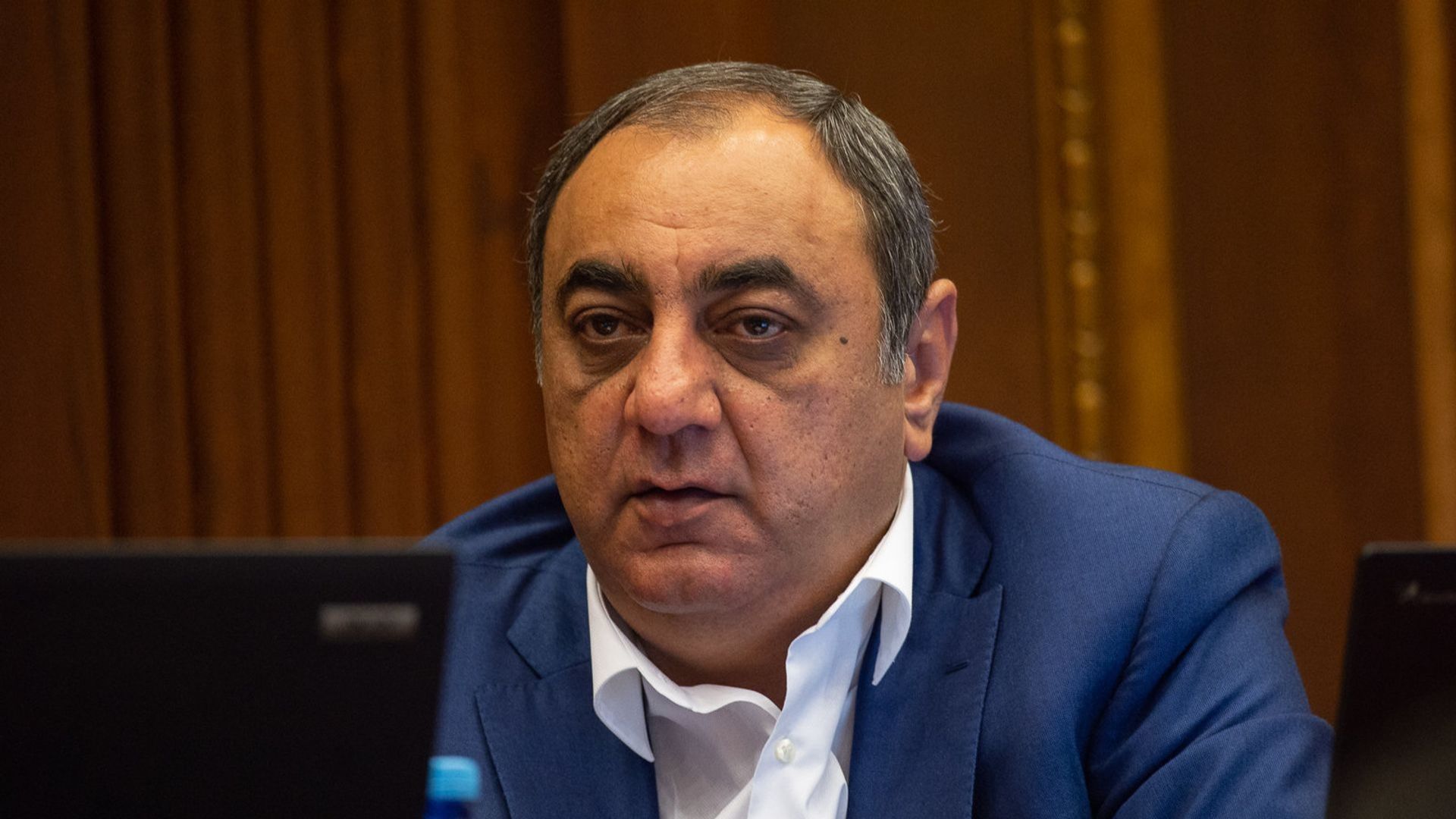 ՀԿԱԾ-ն արգելել է Արկադի Համբարձումյան-ին և փոխկապակցված անձանց տնօրինել իրենց գույքը․ 255 մեքենա, 84 անշարժ գույք