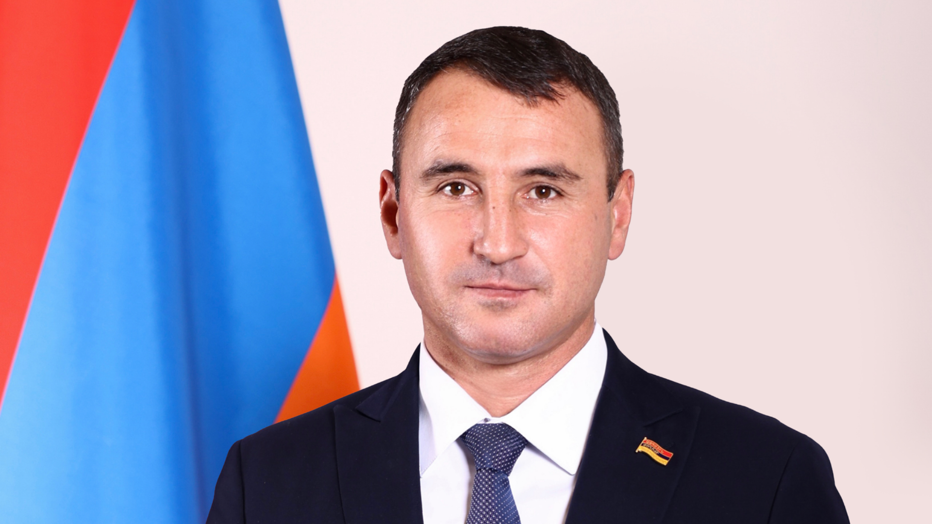 Ի՞նչ ունեցվածք ունի ՔՊ-ական պատգամավոր Վլադիմիր Խաչատրյանը․ 3 անշարժ գույք, 10.7 մլն դրամ կանխիկ գումար և 71.6 մլն դրամի վարկեր